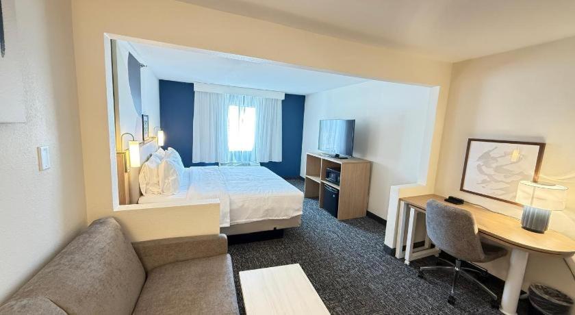 Americinn By Wyndham Moline Airport Quad Cities Bagian luar foto