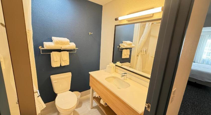 Americinn By Wyndham Moline Airport Quad Cities Bagian luar foto