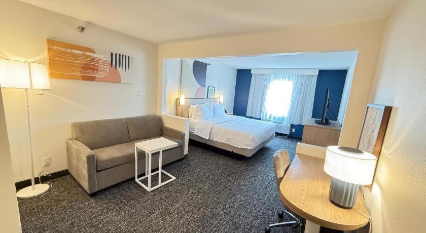 Americinn By Wyndham Moline Airport Quad Cities Bagian luar foto