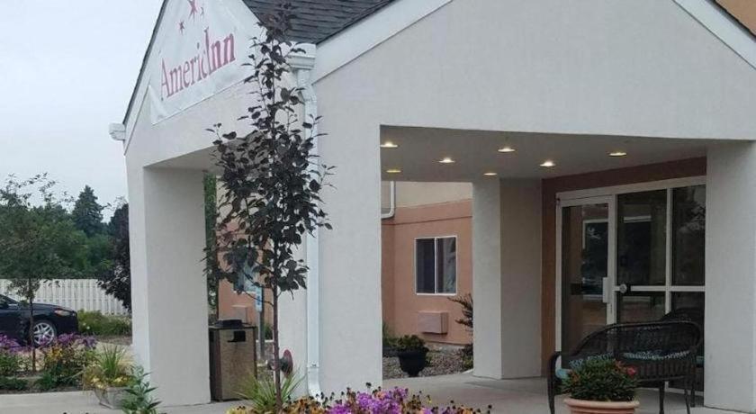 Americinn By Wyndham Moline Airport Quad Cities Bagian luar foto