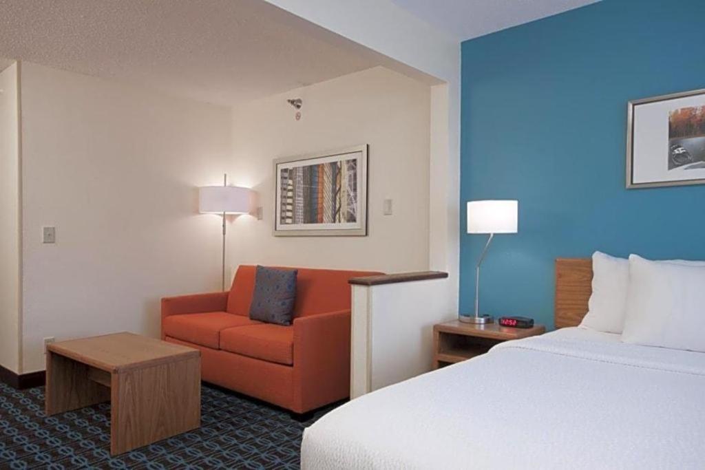 Americinn By Wyndham Moline Airport Quad Cities Bagian luar foto